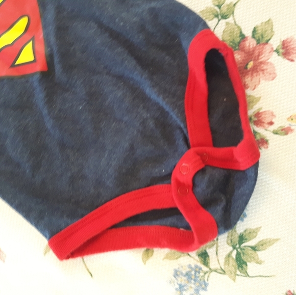 size 0-3 Baby boys Superman onesie - Picture 4 of 7